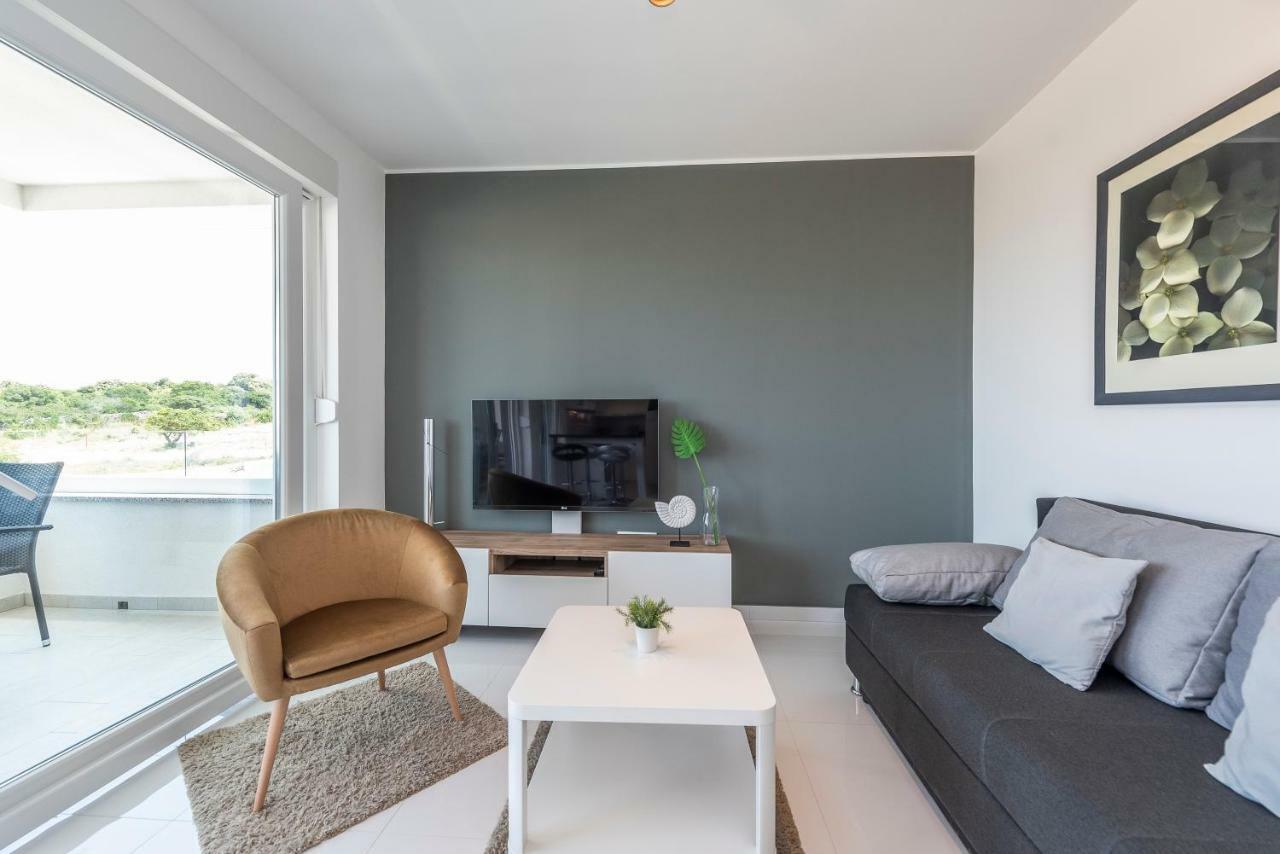 Adris 2 Luxury Modern Apartment With A Pool Novalja Dış mekan fotoğraf