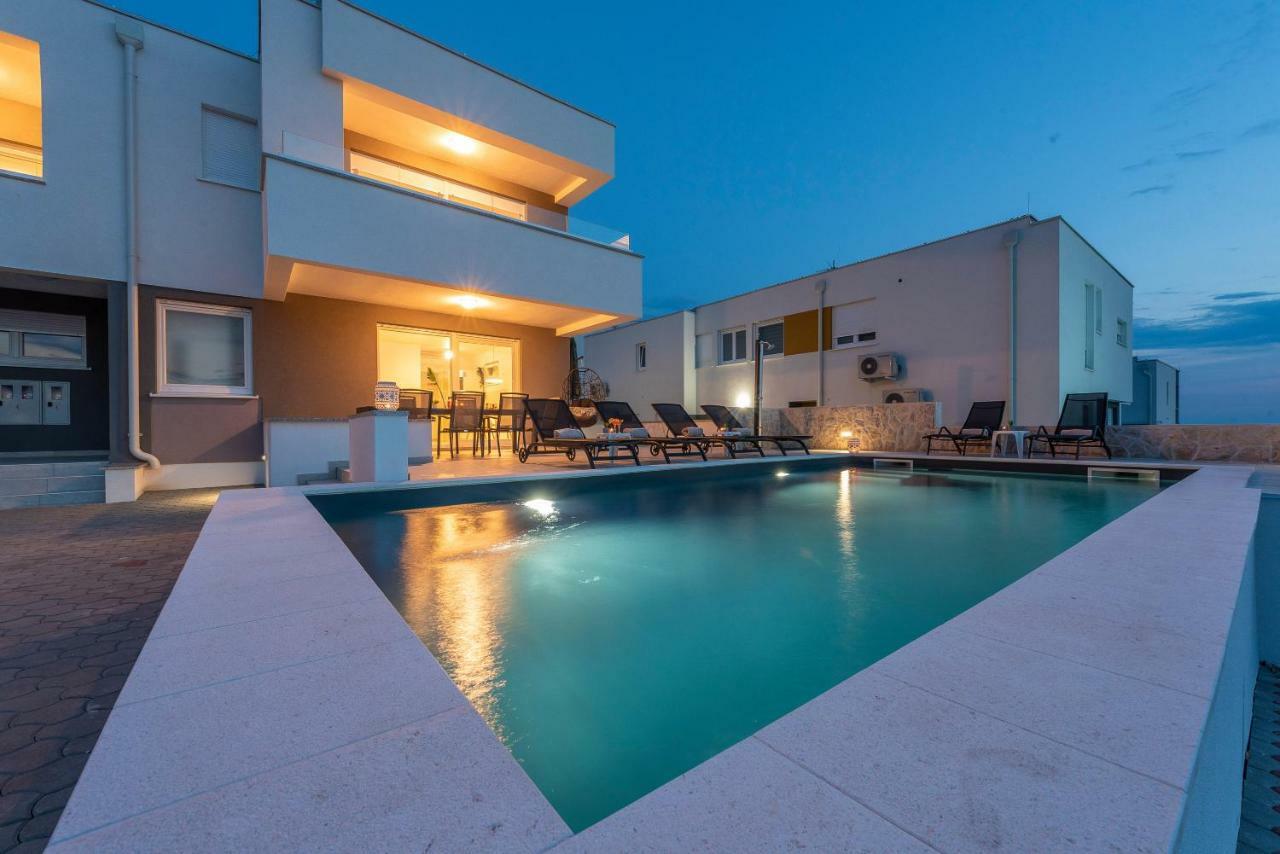 Adris 2 Luxury Modern Apartment With A Pool Novalja Dış mekan fotoğraf